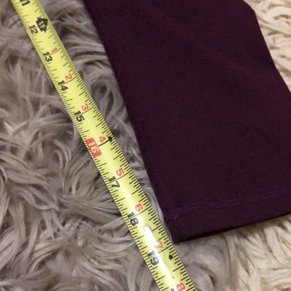 Fabletics Capri style-Eggplant-EUC - Picture 4 of 10